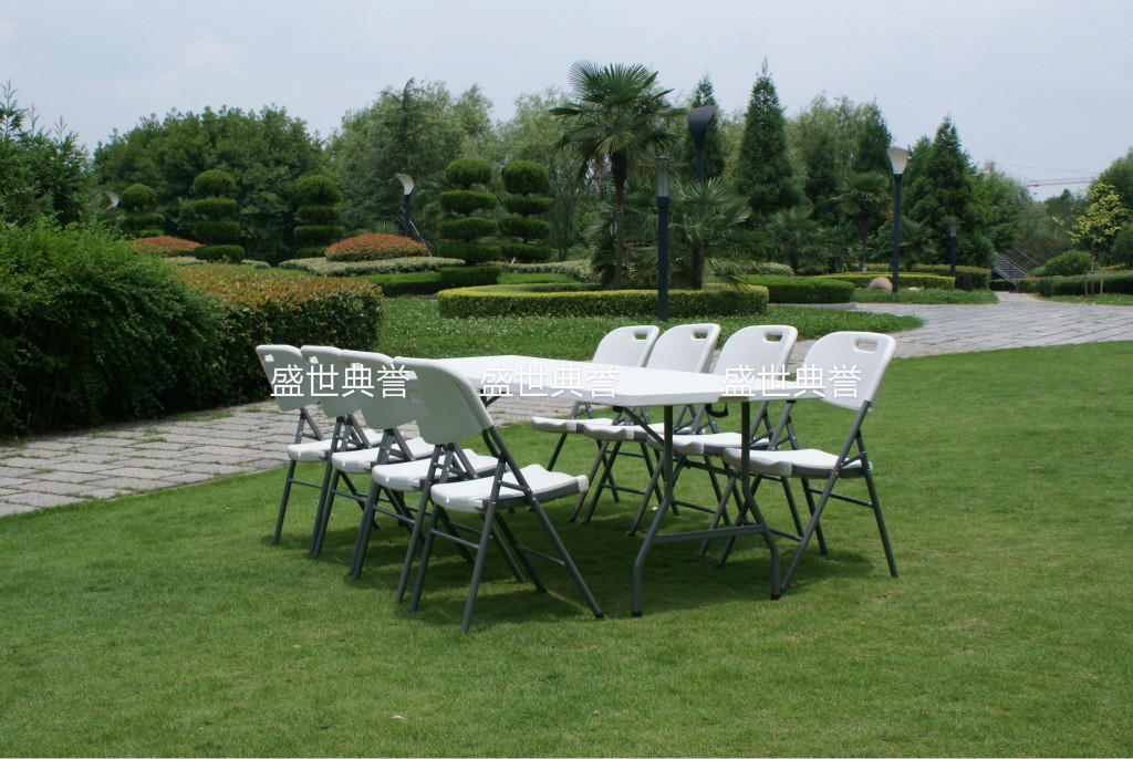 Yiwu Foreign Trade Plastic Folding Chair Outdoor Wedding White Chair Portable Hollow Plastic Stool Training Chair