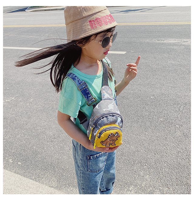 Children's Popular Messenger Bag Fashionable Stylish Waist Bag Boys and Girls Handsome Dinosaur Shoulder Bag Baby Cute Chest Bag