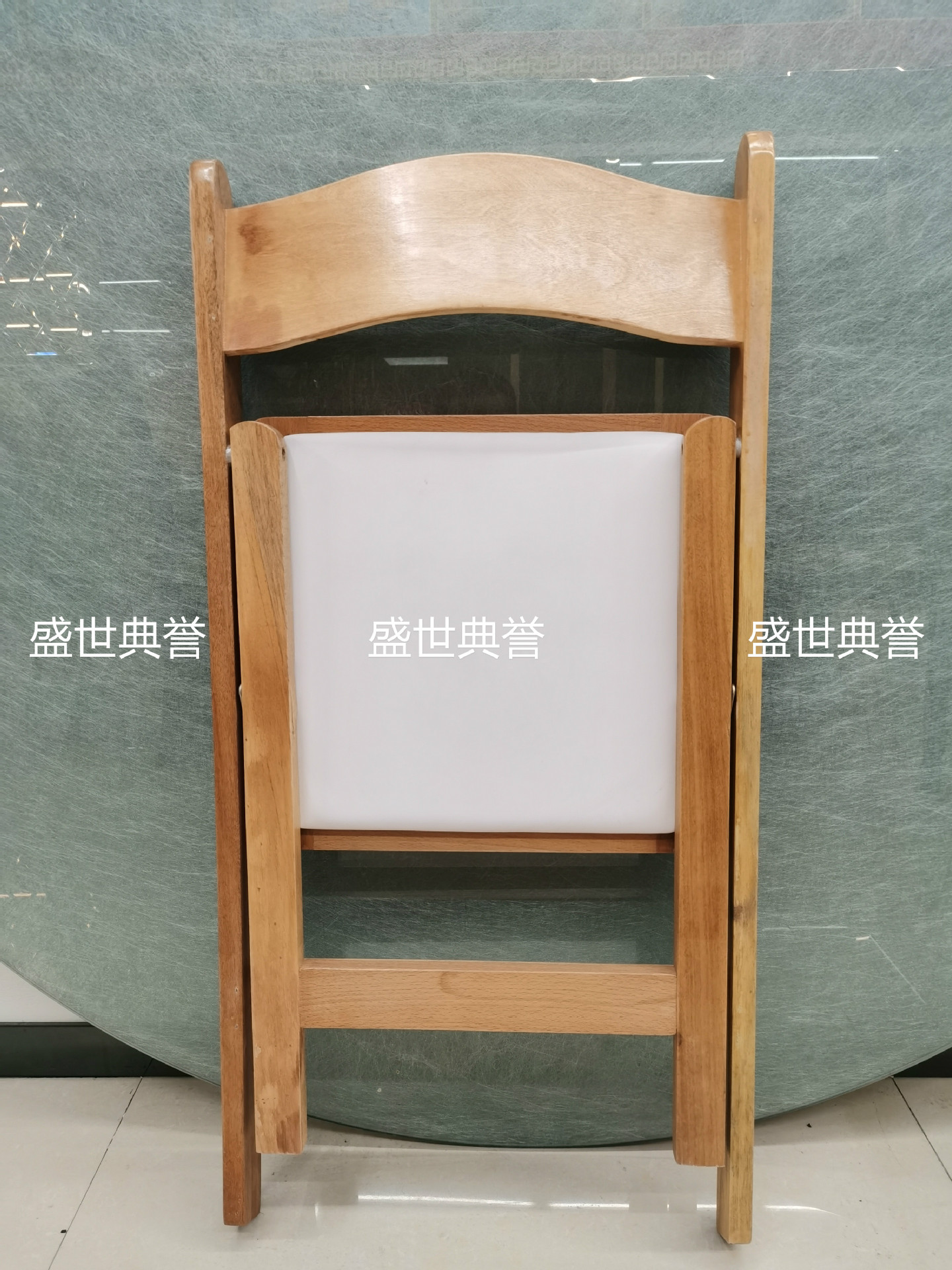 White folding chair American outdoor wedding banquet chair White folding chair American outdoor wedding banquet chair