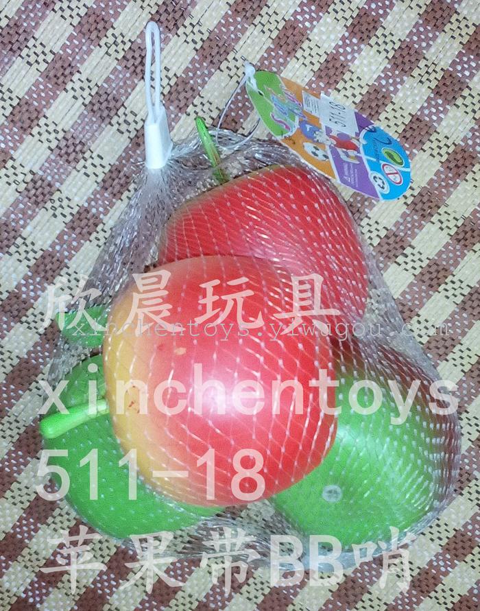 Apple holding the child will be sounded with BB whistle toy simulating fruit