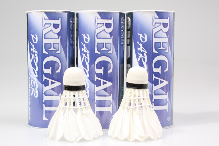 Foam head badminton new 3 training ball equipped with generous knife wing duck feather 603-3 Foam head badminton new 3 training ball equipped with generous knife wing duck feather 603-3