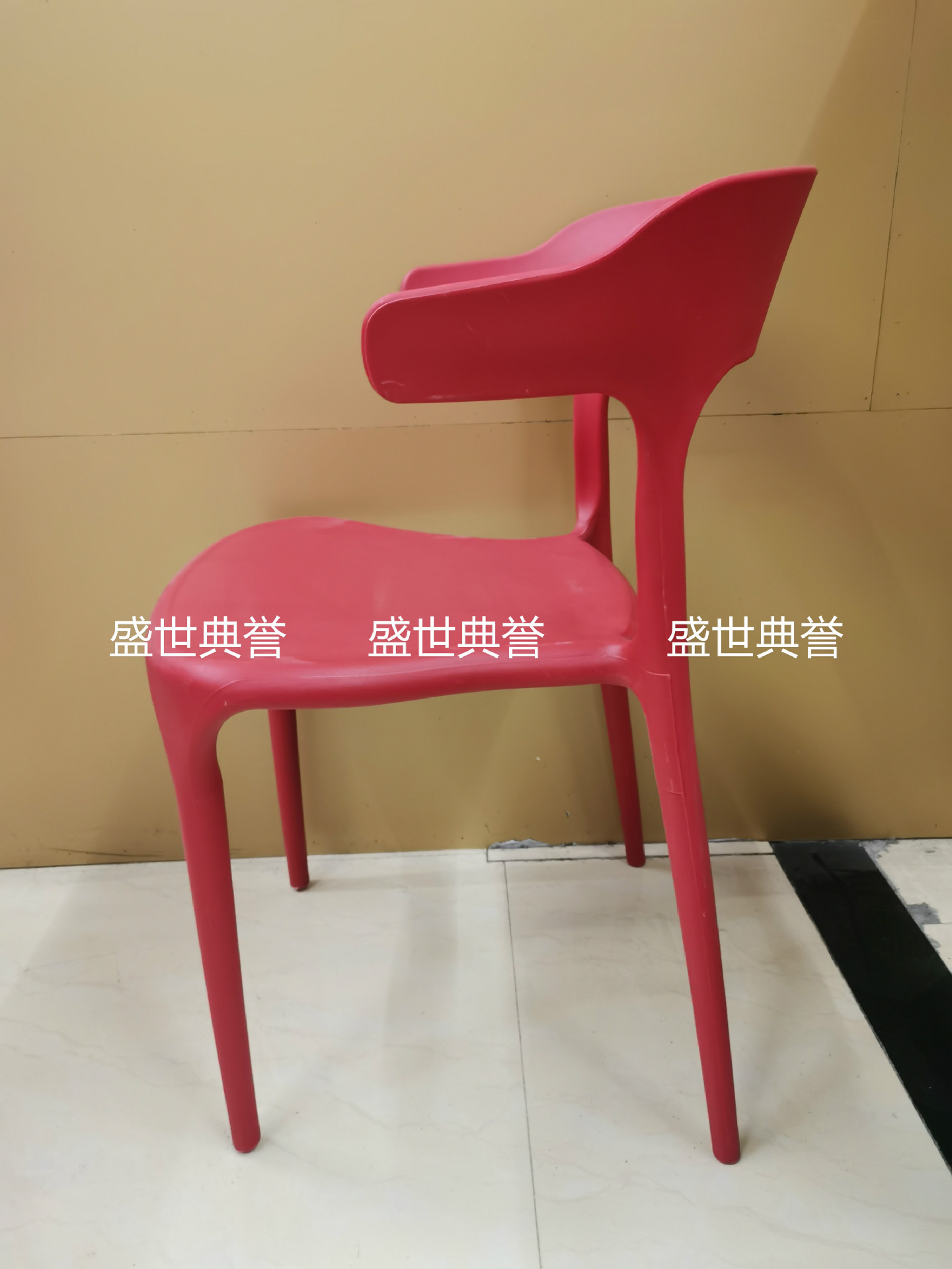 Foreign Trade Export Outdoor Chair of Wedding Ceremony Wedding Plastic Folding Chair Modern Restaurant Ox Horn Chair Foreign Trade Export Outdoor Chair of Wedding Ceremony Wedding Plastic Folding Chair Modern Restaurant Ox Horn Chair