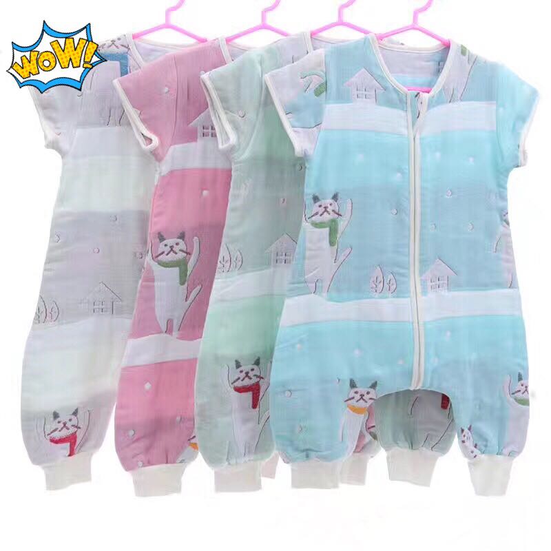 Six layers of gauze sleeping bag to climb on baby clothes and dance cat