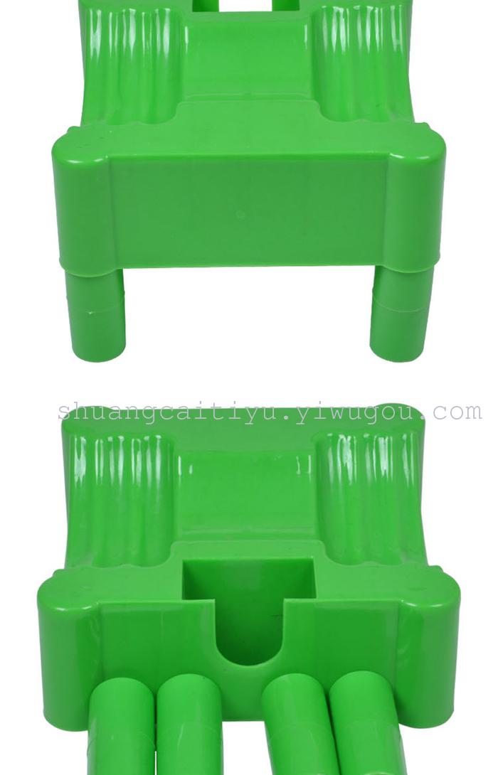 Multi-functional dumbbell stand can be placed in the bag of plastic dumbbells Multi-functional dumbbell stand can be placed in the bag of plastic dumbbells