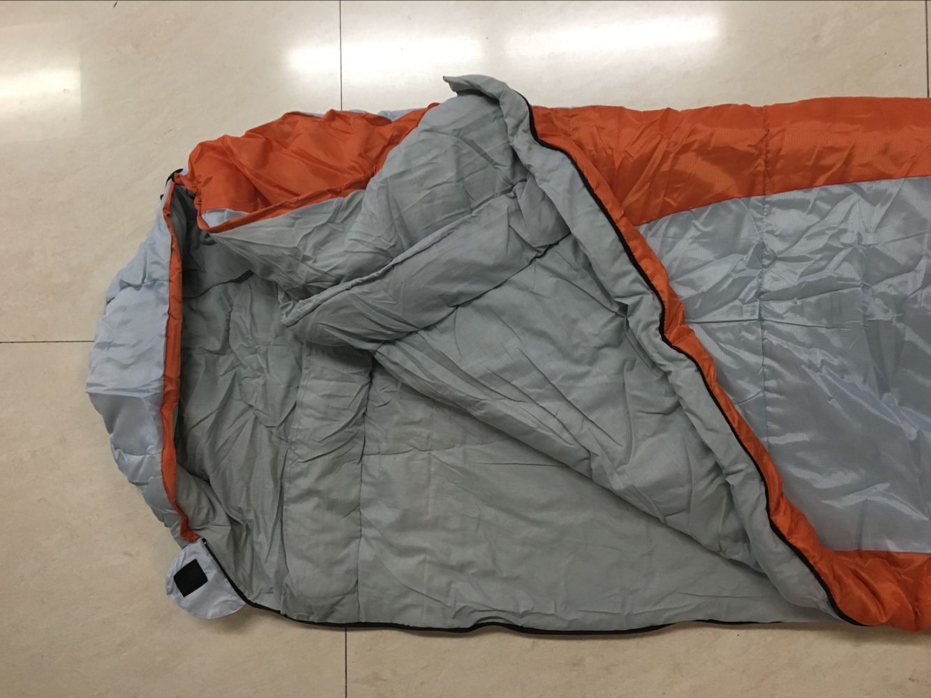 Adult mummy sleeping bag