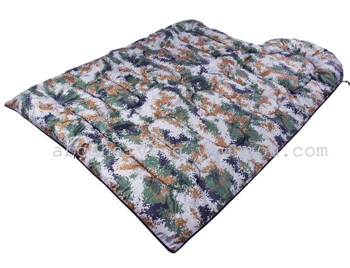 Outdoor digital camouflage sleeping bag sleeping bags widened thickened envelope sleeping bags-1.6KG Outdoor digital camouflage sleeping bag sleeping bags widened thickened envelope sleeping bags-1.6KG