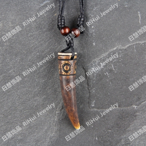 Special discount resin fangs necklace classic charm India and Pakistan pendant hunting female royal pattern ivory X0098