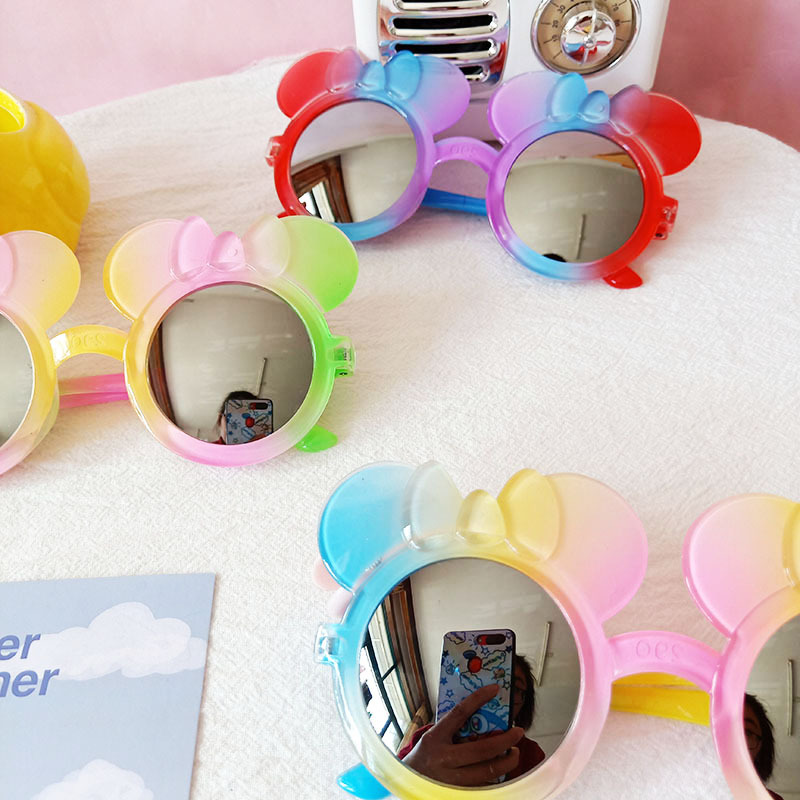 Children's Cartoon Sunglasses Shading Sun-Proof UV-Proof Sunglasses Girls Colorful Heart Mickey Ni Toy Glasses Children's Cartoon Sunglasses Shading Sun-Proof UV-Proof Sunglasses Girls Colorful Heart Mickey Ni Toy Glasses