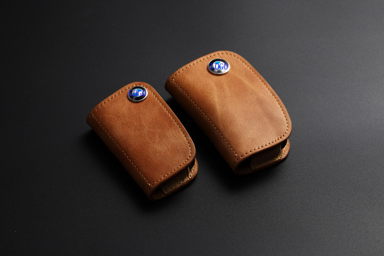 Suitable for BMW Car Key Case Genuine Leather Mercedes Key Case Oil Wax Cattlehide Protective Case Gift Factory Direct Supply Suitable for BMW Car Key Case Genuine Leather Mercedes Key Case Oil Wax Cattlehide Protective Case Gift Factory Direct Supply