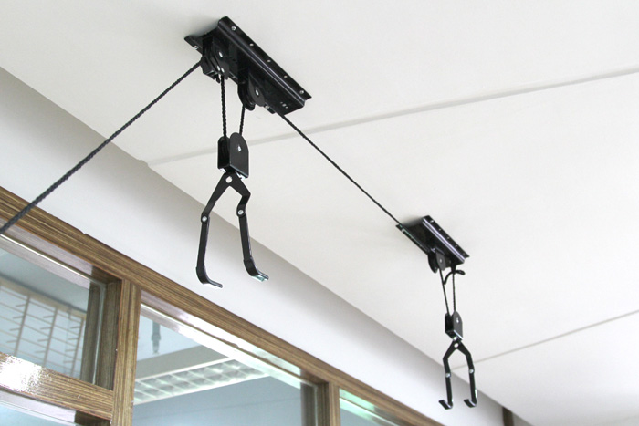 Bicycle hanger, bicycle rack, roof bike hanger