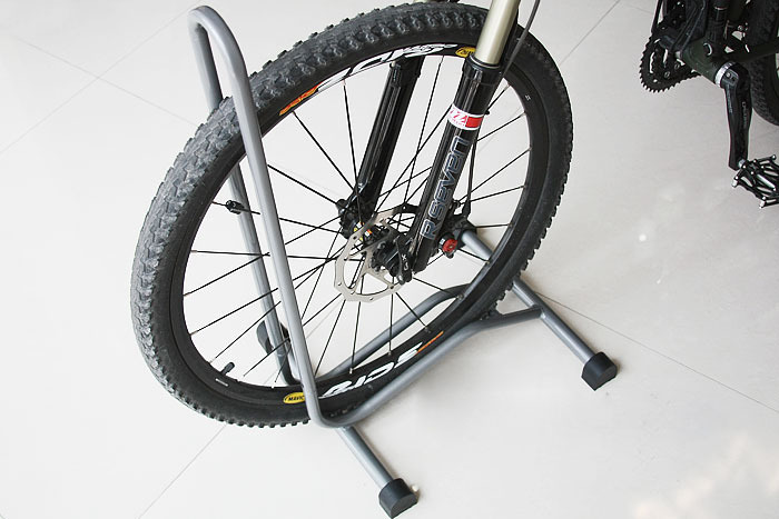 Bicycle bike stand, bike rack, L-type bike stand Bicycle bike stand, bike rack, L-type bike stand