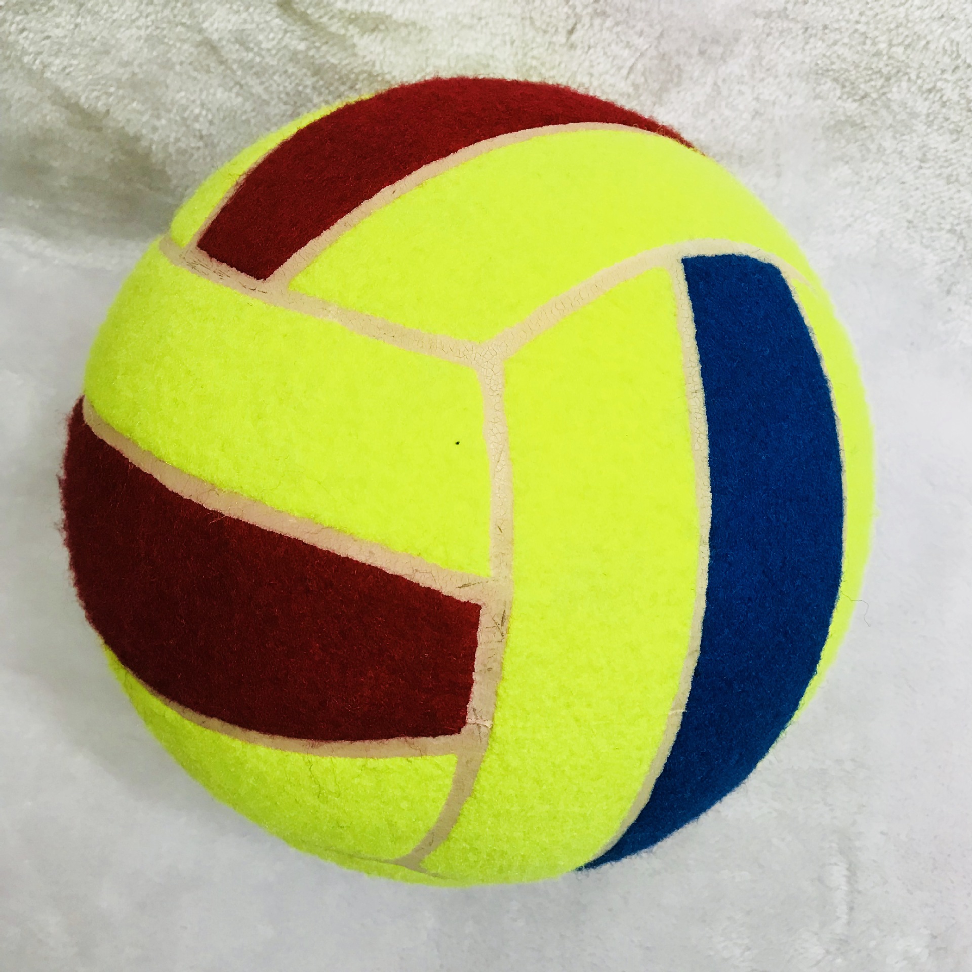 Factory direct sales of 8.5-inch tennis ball clay target football tennis pet signature advertising LOGO customization. Factory direct sales of 8.5-inch tennis ball clay target football tennis pet signature advertising LOGO customization.