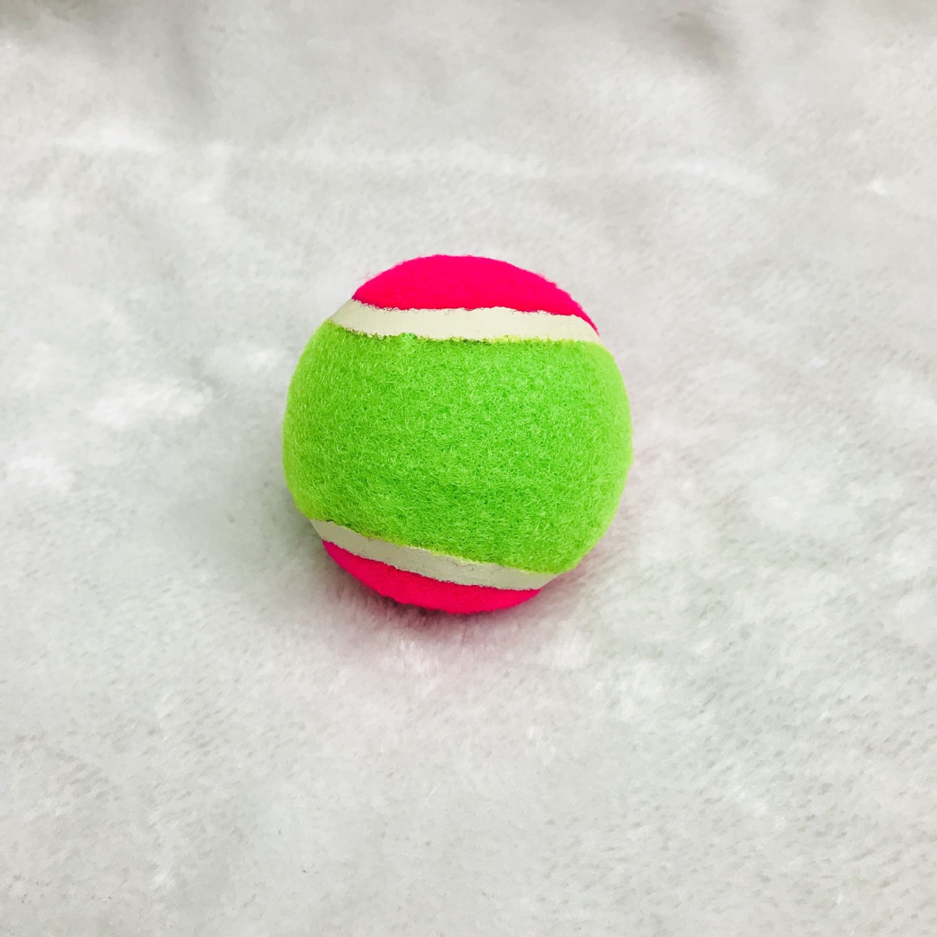 The factory sells the 2 inch sticky target ball to the ball, and the tennis beach ball is small wholesale. The factory sells the 2 inch sticky target ball to the ball, and the tennis beach ball is small wholesale.