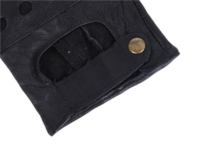 Brass buckle leather outdoor sports riding half-finger gloves