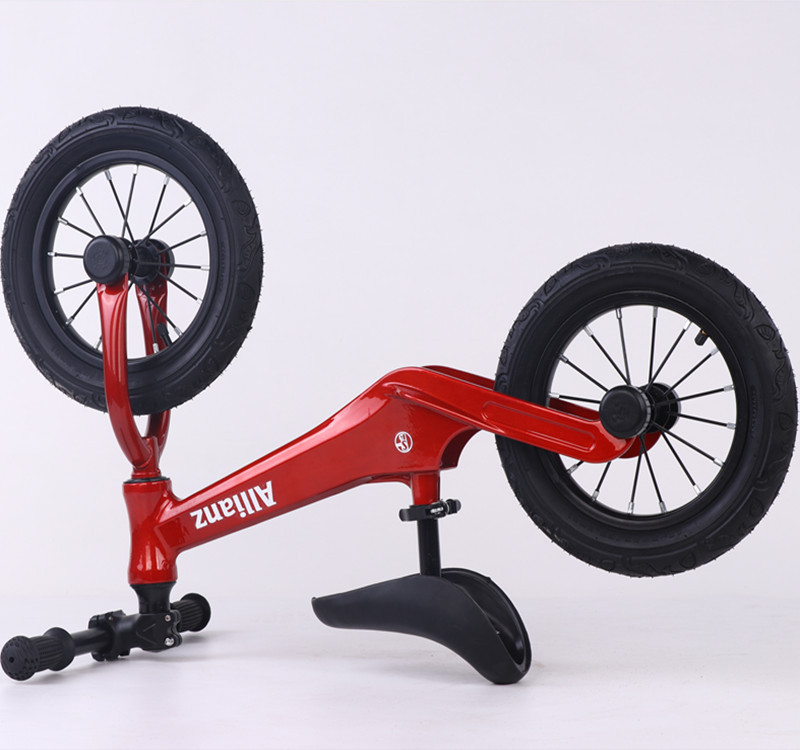Children's Kids Balance Bike 2-6 Years Old Baby Magnesium Alloy Pedal-Free 12-Inch Rubber Two-Wheel Skating Driving Balance Bicycle
