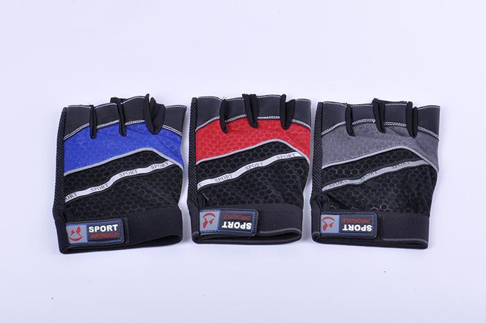 Hundreds of Tiger sports gloves. outdoor anti-slip fitness half-finger mitts. hiking cycling reflective gloves