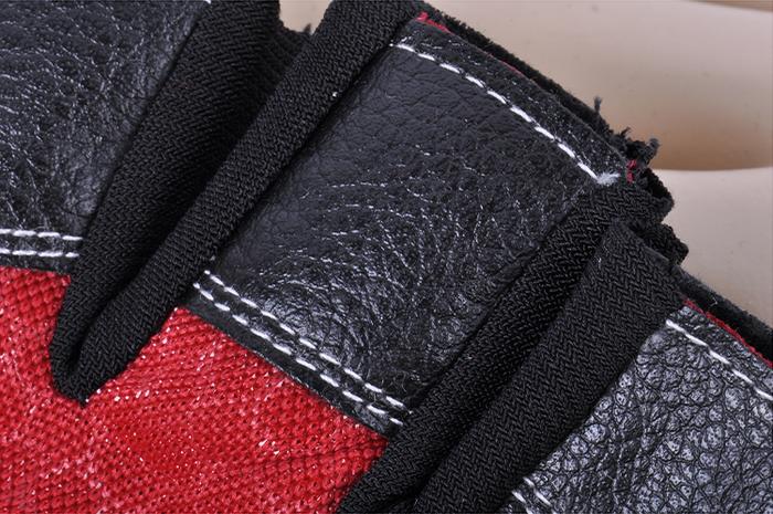 Hundreds of Tiger sports gloves. outdoor anti-slip fitness half-finger mitts. hiking cycling reflective gloves