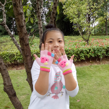 New Han children&#039;s half-finger gloves autumn winter warm dew Point creates cartoon KT Cat baby gloves wholesale