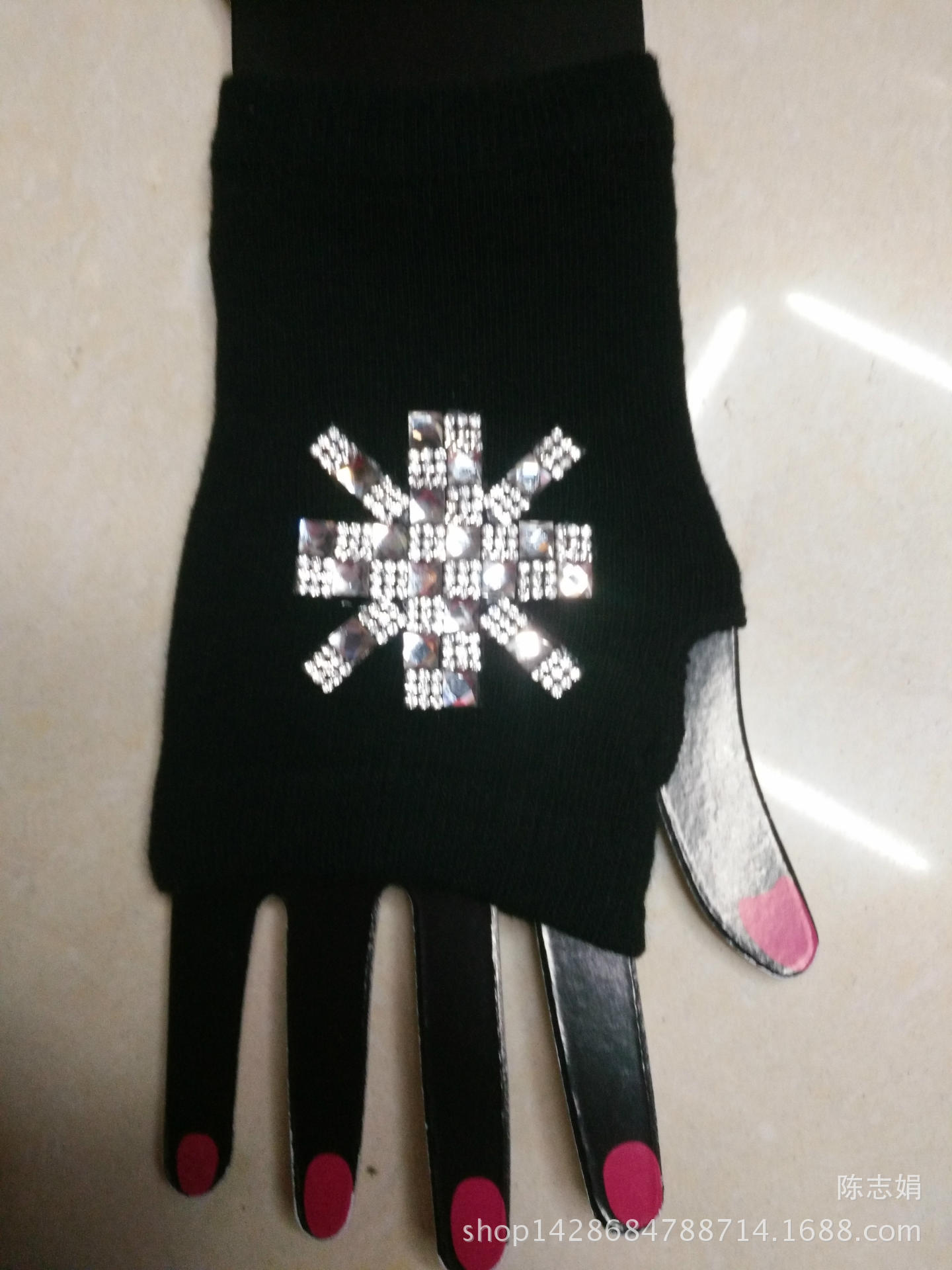 2018 new cool water drill rivet student open-finger sailor dance gloves five-coded star half-finger knitted gloves 2018 new cool water drill rivet student open-finger sailor dance gloves five-coded star half-finger knitted gloves