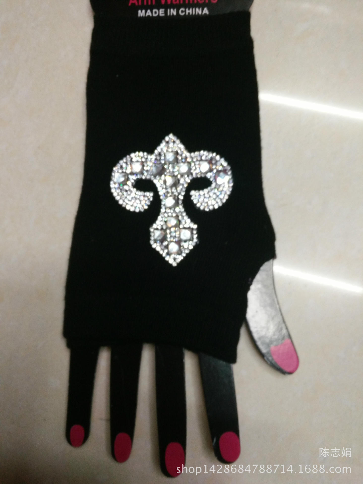 2018 new cool water drill rivet student open-finger sailor dance gloves five-coded star half-finger knitted gloves 2018 new cool water drill rivet student open-finger sailor dance gloves five-coded star half-finger knitted gloves