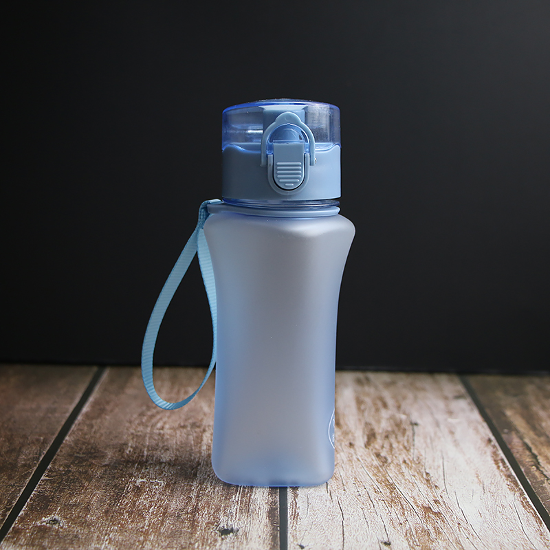 Outdoor sports cup frosted bounce cup portable sports kettle summer fitness gift cup plastic cup logo customized