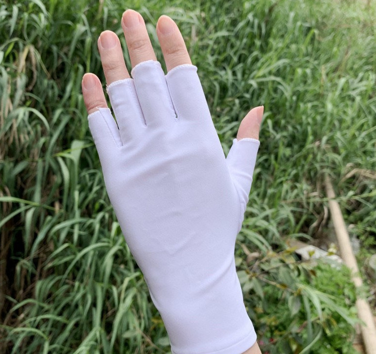 Spandex half-finger gloves women's thin spring/summer dance performance Manicure seven high snap paste hands sweat Spandex half-finger gloves women's thin spring/summer dance performance Manicure seven high snap paste hands sweat