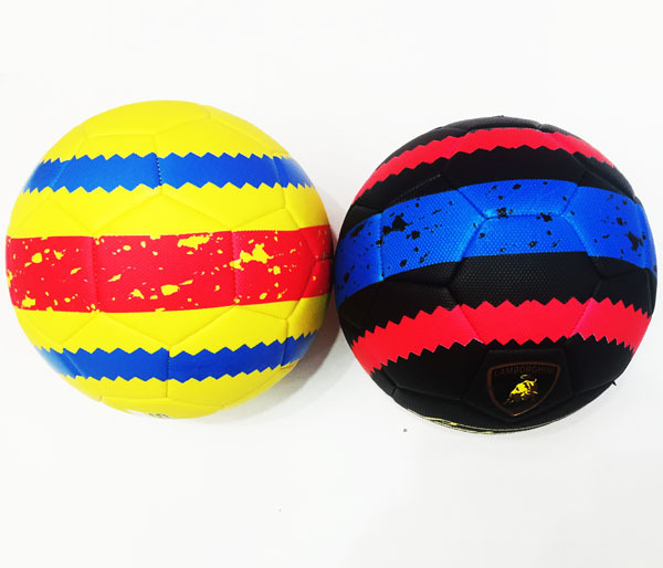 Manufacturers direct sales Barcelona real Madrid ferrari, lamborghini team logo no. 5 TPU high - grade sewing football Manufacturers direct sales Barcelona real Madrid ferrari, lamborghini team logo no. 5 TPU high - grade sewing football