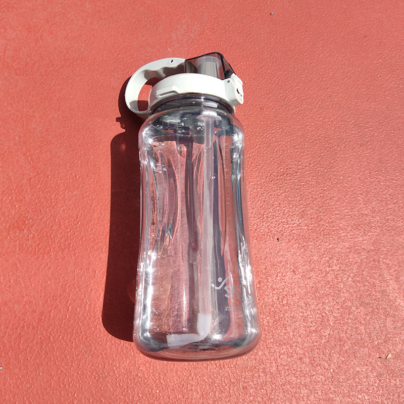 Summer Sports Cup Outdoor Bounce Sports Bottle Large Capacity Cup with Rope Handle Portable with Straw Pc Plastic Cup