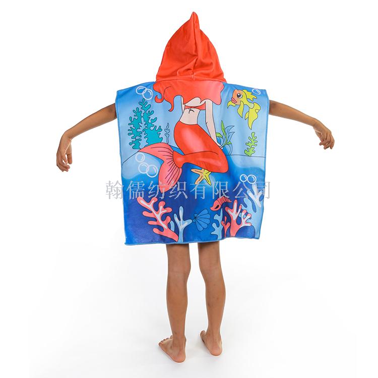 Portable outdoor beach towel for children's cape. Portable outdoor beach towel for children's cape.