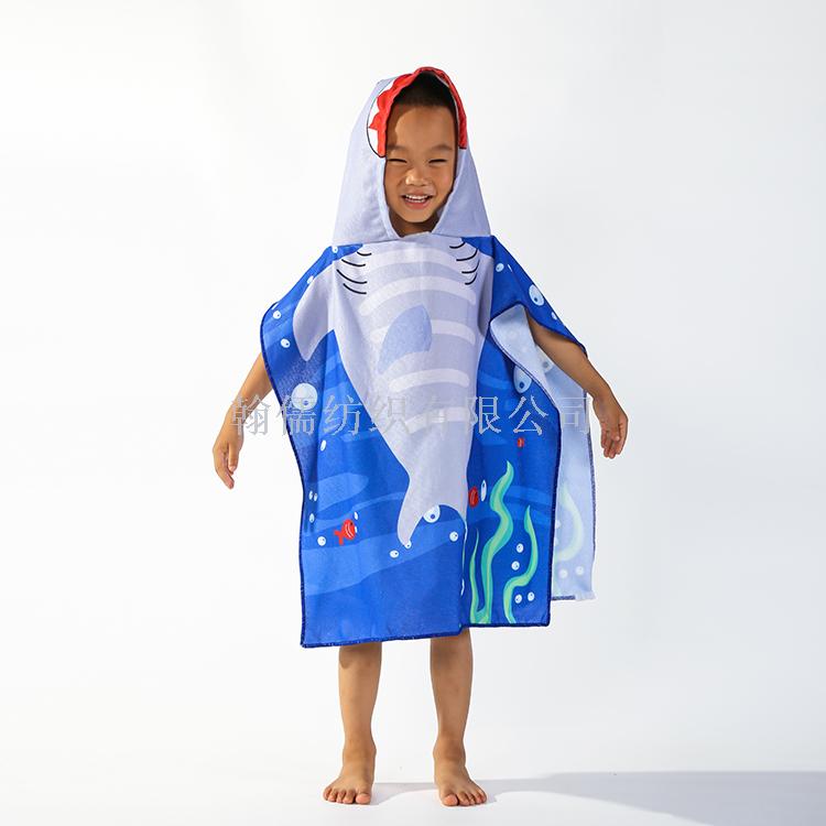Portable outdoor beach towel for children&#039;s cape.