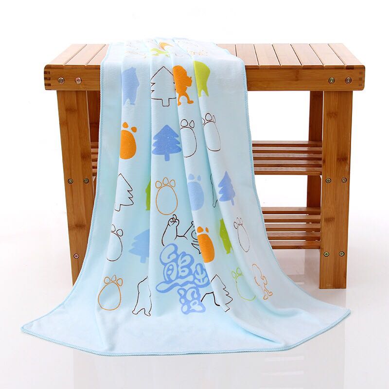 Ultra-fine fiber printed towel beach towel cartoon pattern children absorb water to infiltrate the swimming pool. Ultra-fine fiber printed towel beach towel cartoon pattern children absorb water to infiltrate the swimming pool.