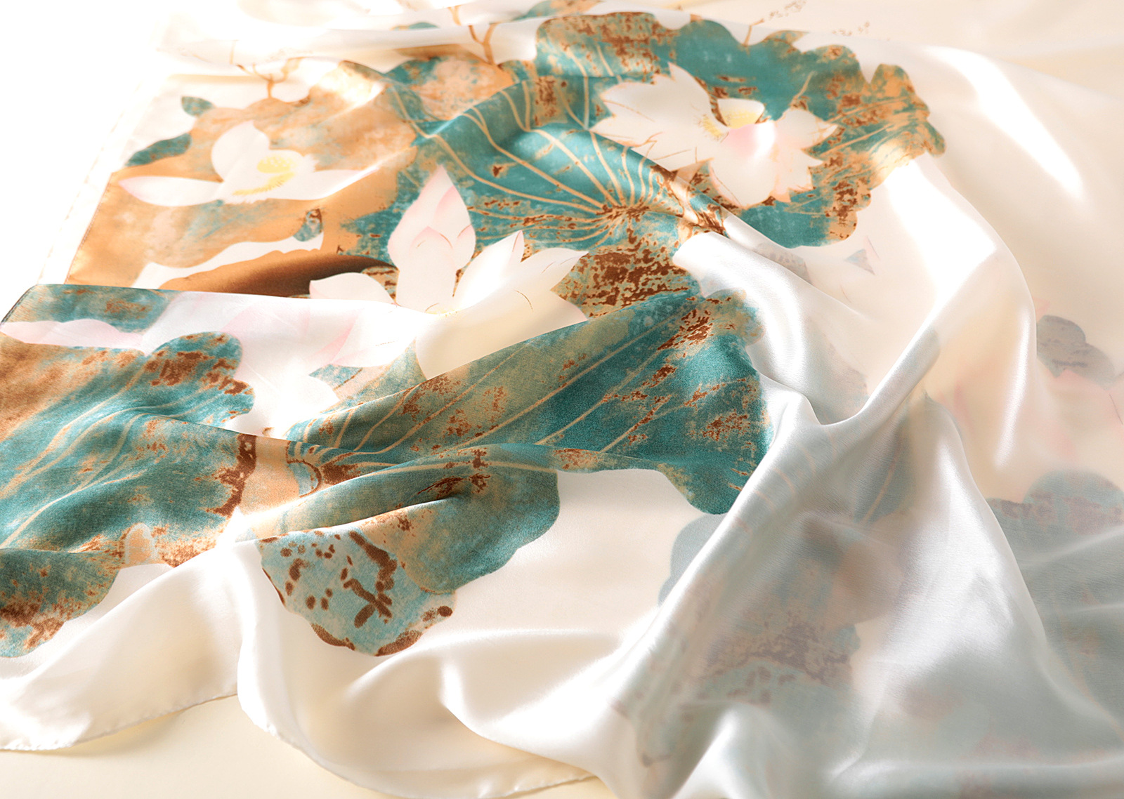Spring, Summer and Autumn New Korean Style Floral Elegant High-End Imitated Silk Scarves Female Ornament Shawl Sunscreen Beach Towel Spring, Summer and Autumn New Korean Style Floral Elegant High-End Imitated Silk Scarves Female Ornament Shawl Sunscreen Beach Towel