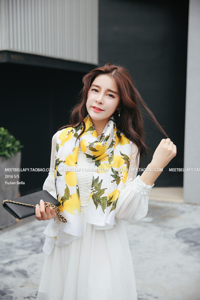 Spring, Summer and Autumn New Korean Style Floral Elegant High-End Imitated Silk Scarves Female Ornament Shawl Sunscreen Beach Towel Spring, Summer and Autumn New Korean Style Floral Elegant High-End Imitated Silk Scarves Female Ornament Shawl Sunscreen Beach Towel