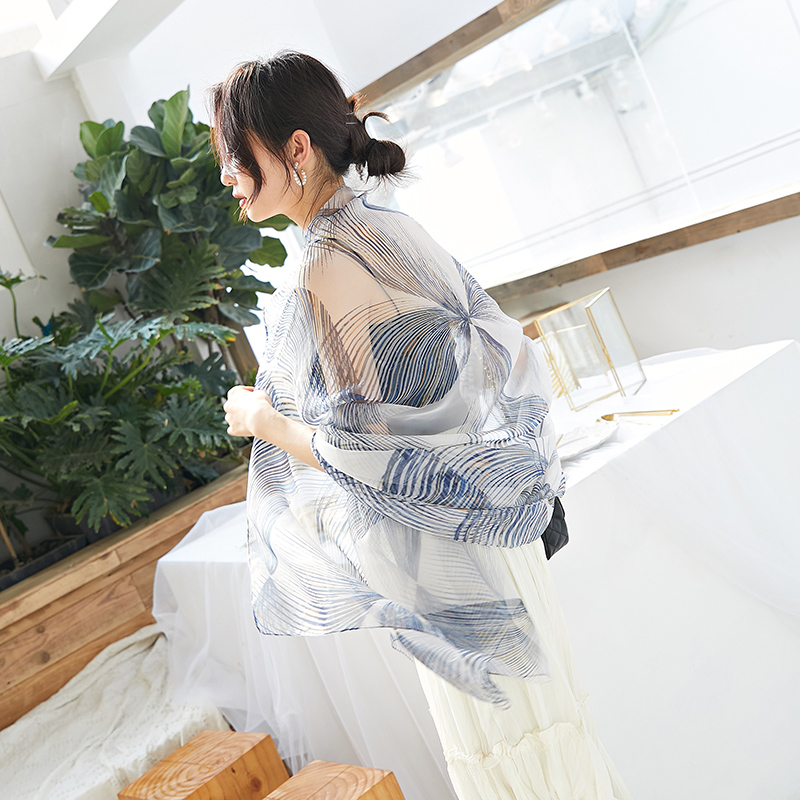 New Korean version of gauze scarf with scarf gradient long beach towel sunscreen scarf shawl dual-use women