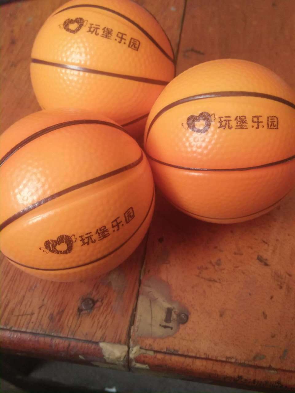 6.3 The new football PU ball pressure foam baby toy Rubber manufacturer Solid pet toy 6.3 The new football PU ball pressure foam baby toy Rubber manufacturer Solid pet toy