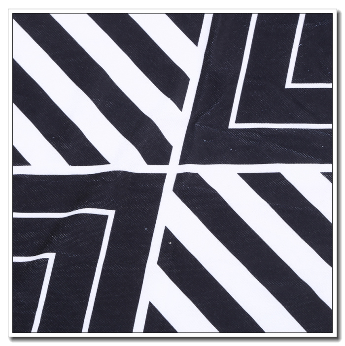 Manufacturer direct selling high - grade circular tassel beach towel cotton printed fringe bath towel.