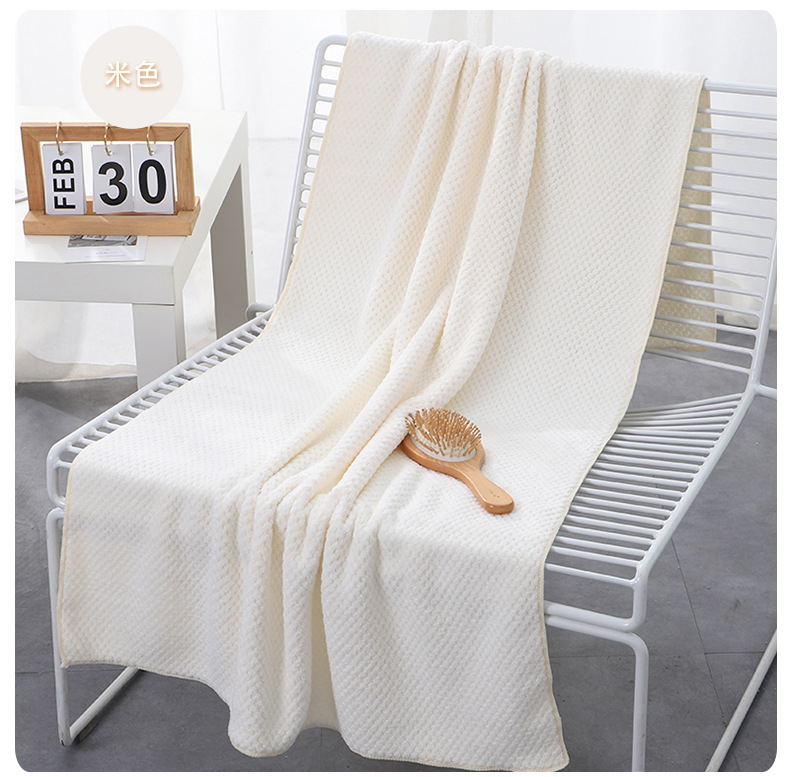 Bath Towel Pineapple Grid Household Adult Bath Towel High Density Coral Velvet Beach Towel 70*140 Big Towel Custom Wholesale Bath Towel Pineapple Grid Household Adult Bath Towel High Density Coral Velvet Beach Towel 70*140 Big Towel Custom Wholesale