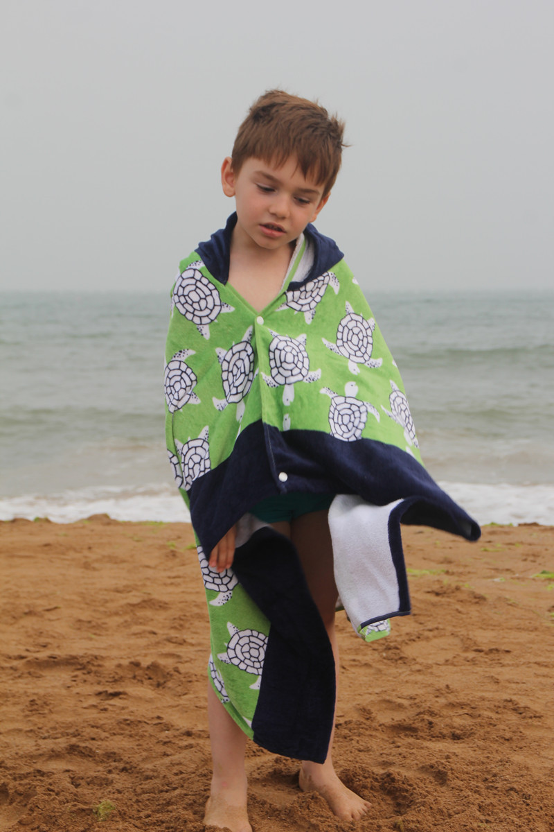 Amazon Beach Towel European and American Style Formaldehyde-Free Children Can Wear Pure Cotton Hooded Bath Towel Cloak Lengthened 76cm Amazon Beach Towel European and American Style Formaldehyde-Free Children Can Wear Pure Cotton Hooded Bath Towel Cloak Lengthened 76cm