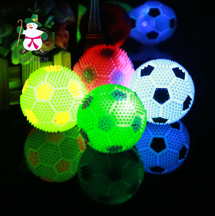 Children's toys to spread the hot flash football gadgets whistle 6.5cm luminous toy elastic massage ball Children's toys to spread the hot flash football gadgets whistle 6.5cm luminous toy elastic massage ball