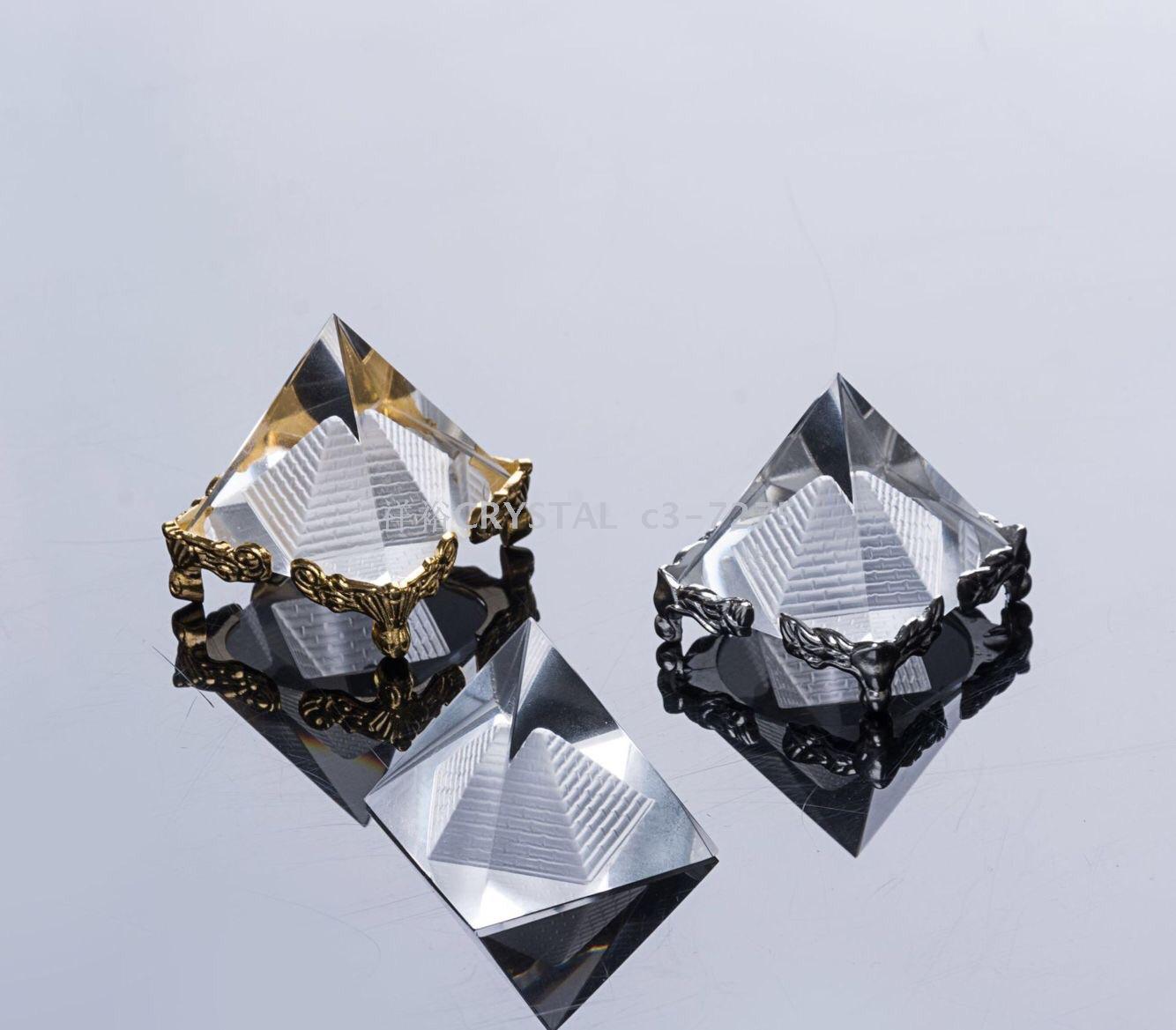 Crystal crafts crystal pyramid crystal ornaments