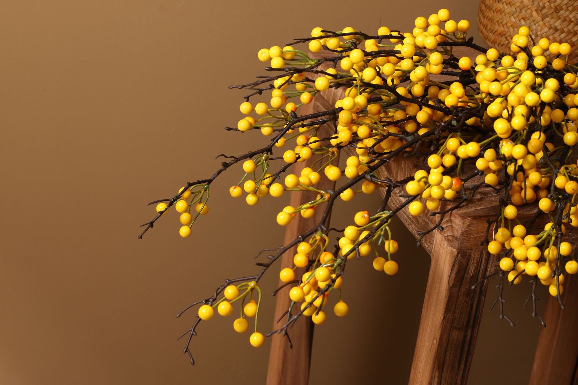 Simulation Berries European-Style Christmas Decoration Artificial Flower Artificial Plant Hollyberry Floor-Standing Decorations Artificial Artificial Flower Decoration Simulation Berries European-Style Christmas Decoration Artificial Flower Artificial Plant Hollyberry Floor-Standing Decorations Artificial Artificial Flower Decoration