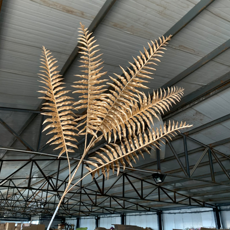 New Golden Wedding Flower New Year Fan Eucalyptus Luxury Wedding Hall Decorative Silk Flower Plastic Fake Flower New Golden Wedding Flower New Year Fan Eucalyptus Luxury Wedding Hall Decorative Silk Flower Plastic Fake Flower