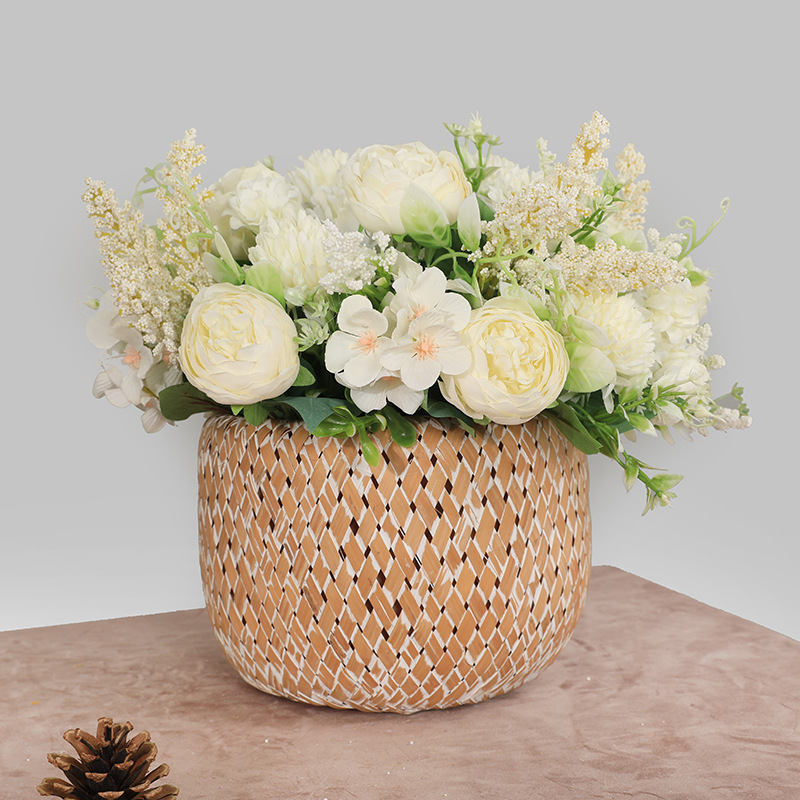 Wedding Flower Bouquet Bridal Bouquet Bunch of Artificial Flowers 7 Feili Roses Home Restaurant Decoration Decoration Fake Flowers