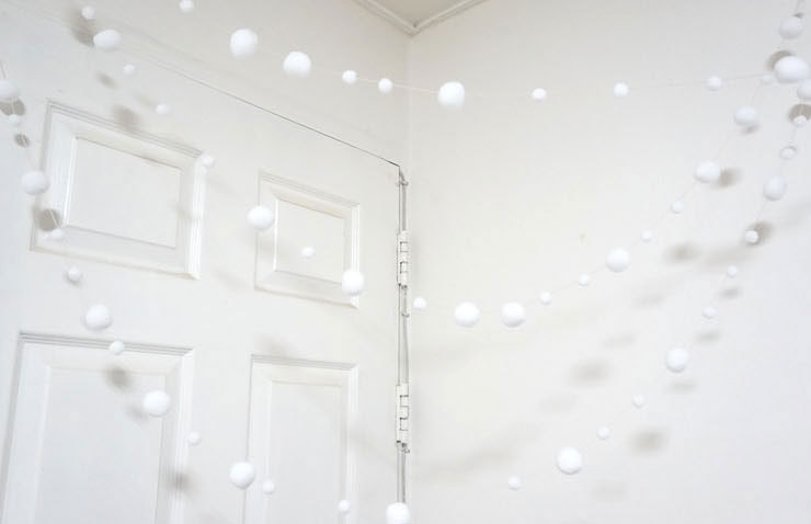Christmas Decorations Christmas Flower Snowball Colored Flag Latte Art Ornaments Mall Window Party Venue Decoration Christmas Decorations Christmas Flower Snowball Colored Flag Latte Art Ornaments Mall Window Party Venue Decoration