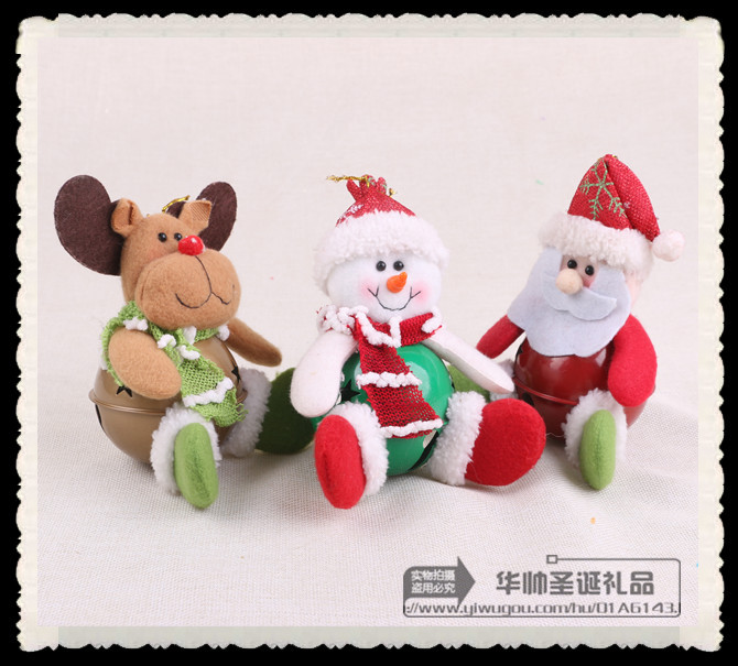 The Santa Claus ring electric Santa Claus sings Christmas decorations for children.