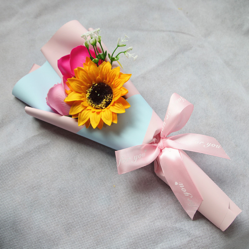 Factory Wholesale Creative Single Rose Sunflower Hand Holding Soap Bouquet Birthday Gift Christmas Graduation Season Activity