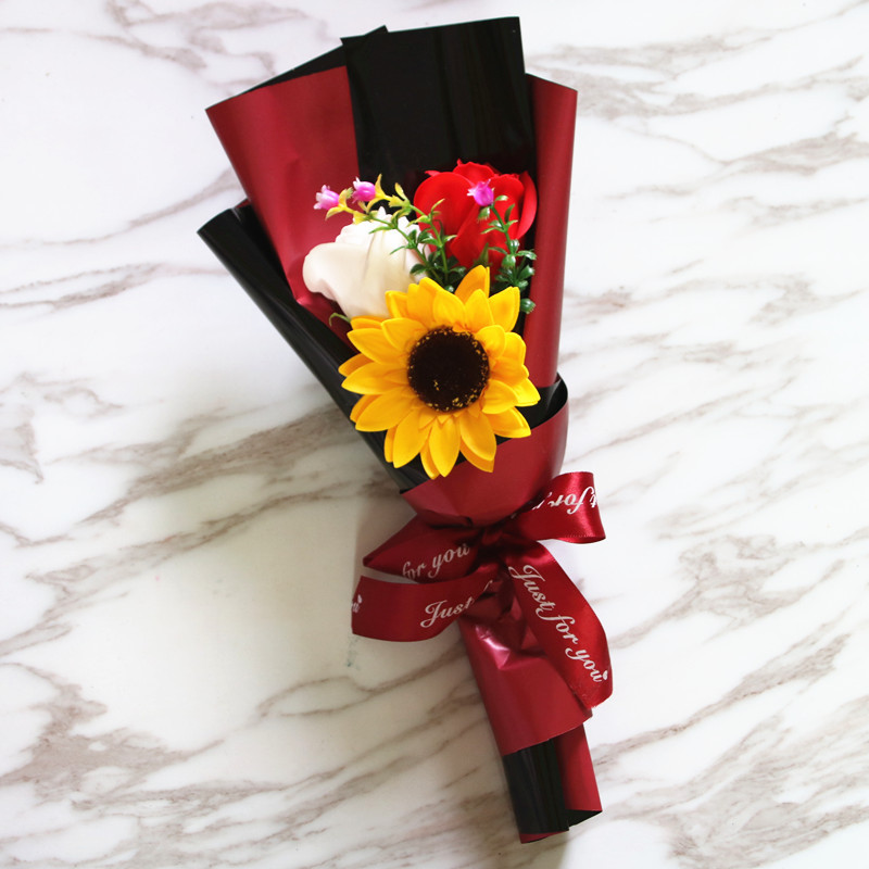 Factory Wholesale Creative Single Rose Sunflower Hand Holding Soap Bouquet Birthday Gift Christmas Graduation Season Activity