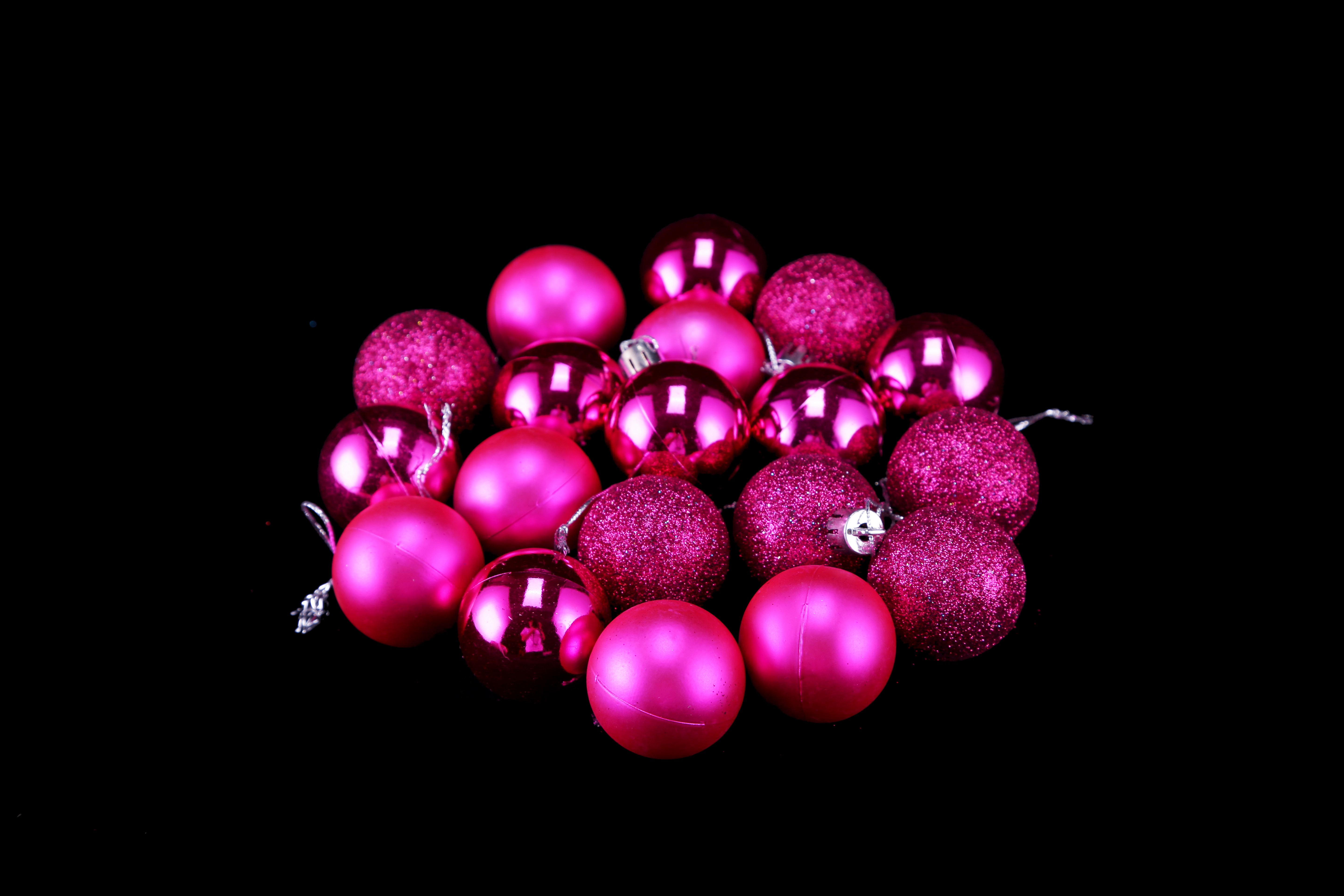Christmas ball shopping mall condole top decorations colorful ball hang ball decoration supplies. Christmas ball shopping mall condole top decorations colorful ball hang ball decoration supplies.