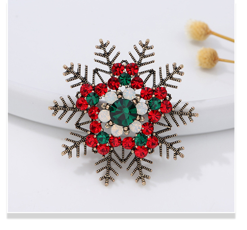 Accessories Snowflake dress High-end Christmas Pin Foreign Trade Jewelry Brooch Vintage Full color Diamond Christmas Accessories Snowflake dress High-end Christmas Pin Foreign trade