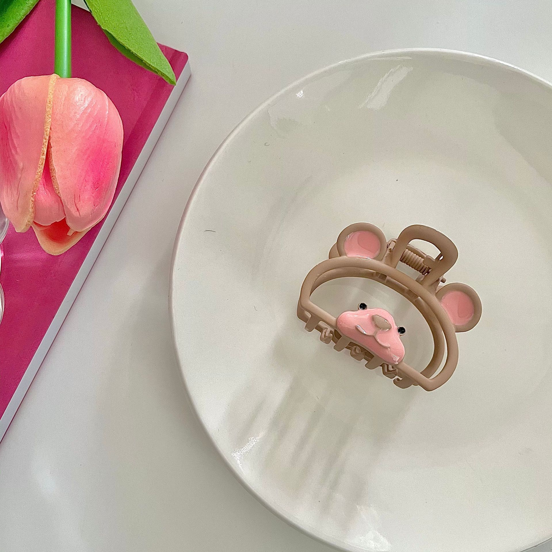 Internet Hot New Cute Bear Updo Hair Claw Female Trumpet Simplicity Metal Shark Clip Headdress Hairpin Internet Hot New Cute Bear Updo Hair Claw Female Trumpet Simplicity Metal Shark Clip Headdress Hairpin